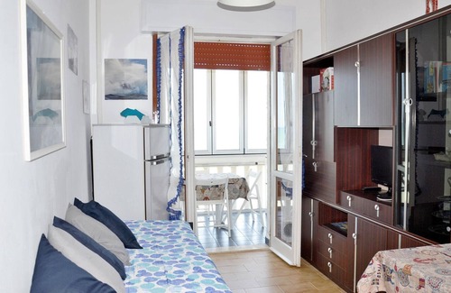 Marotta Apartment | Belvilla by OYO Le Vele 3