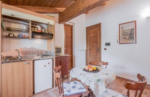 Assisi Apartment | Belvilla by OYO Monolocale