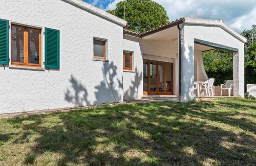 Villaggio Taunus House | Belvilla by OYO Peaceful Holiday Home with Garden