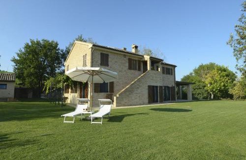 Recanati Villa | Belvilla by OYO Villa Colle