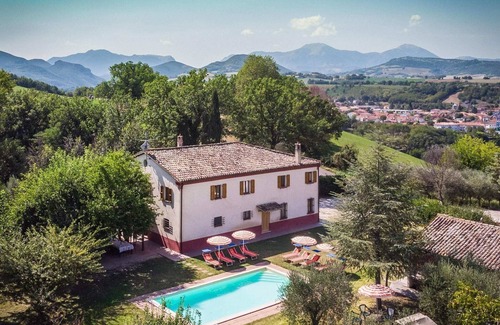Pergola Villa | Belvilla by OYO Villa Sapori