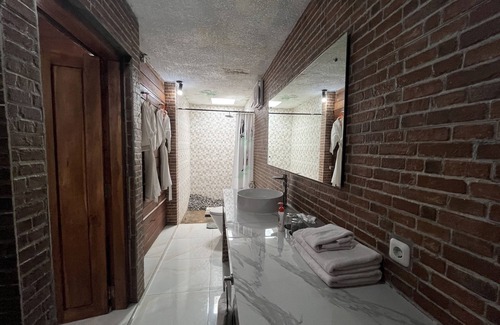 Batuan Hotel | Belvilla Darshana Bali Zoo