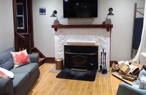 Beamsville House | Bench Wine House