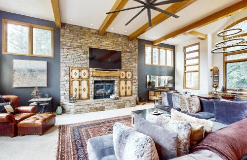 Mountain Village House | Benchmark 244 - Vista Lodge