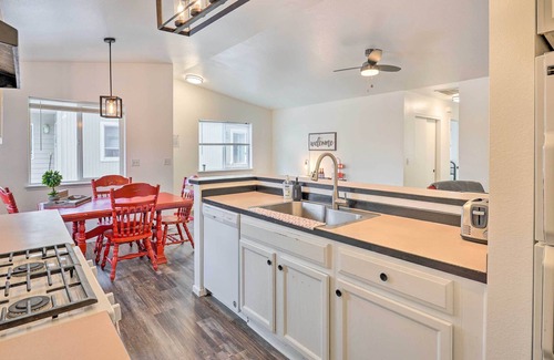 Larkspur House | Bend Escape w/ Pilot Butte State Park Access!
