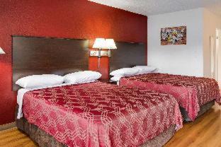 Larkspur Hotel | Bend Inn & Suites