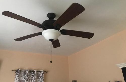 Saint John Parish Apartment | Bendals Highway Inn