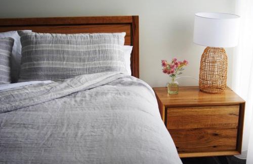 Apollo Bay House | Benswan at the Bay - Modern 5-bedroom Holiday Home