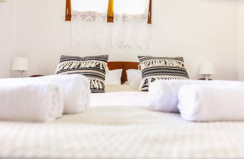 Kavallos House | Bentals Dream Place With Lake And Sea View