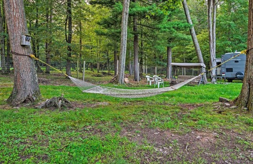 Benton House | Benton Cottage about 1 Mi to Ricketts Glen Trails