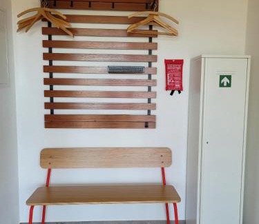 Bad Aibling Apartment | Bergblick, Wohnküche & Workation
