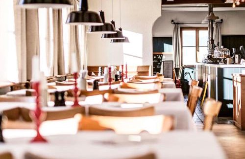 Rottach-Egern House | Berghotel Altes Wallberghaus