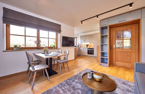 Garmisch-Partenkirchen Apartment | "Berghupferl" in Garmisch-Partenkirchen, your ideal starting point for mountain
