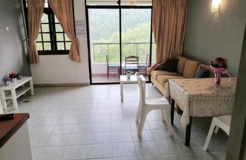 Bukit Tinggi Apartment | Berjaya Hills Meranti Park Homestay