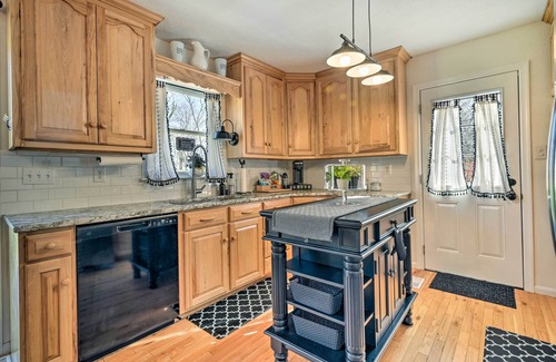 Berkeley Springs House | Berkeley Springs Vacation Home w/Fire Pit!