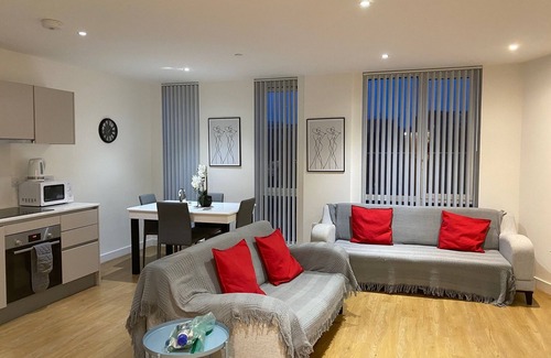 Bracknell Apartment | Berks Luxury Serviced Apartments-RWH51, 1 Bedroom, Free Gym, wifi & Parking