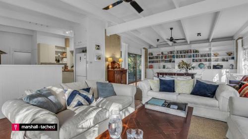 Cuttagee House | Bermagui Jewel on the Lake Cuttagee Bermagui Wifi provided