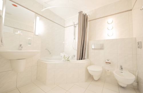 Ballenstedt Hotel | Bernstein Schlosshotel Ballenstedt