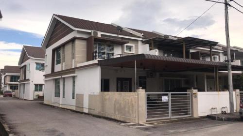 Kepala Batas House | BERTAM KEPALA BATAS GUEST HOUSE for Male ONLY