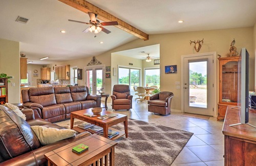 Oatmeal House | Bertram Ranch Property w/Patio & Gas Grill!