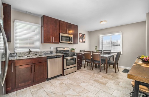 Cicero House | Berwyn Rental