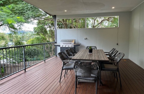 Coffs Harbour House | Beryls House- 4 Bedroom Home