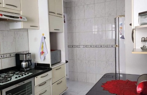 Praia Grande Apartment | Best 3 bedroom apt. in PRAIA GRANDE-SP, 11 people acomm. Internet, laundry.&+