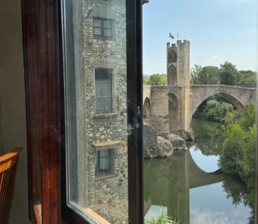 Besalu Apartment | Besalú Pont Vell Apartment