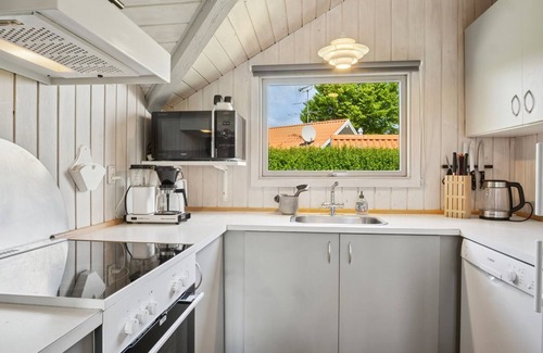 Mommark Strand House | "Bessi" - 200m from the sea by Interhome