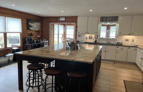 Fairhope House | Best Bay View, 7 Acres, Kayaks, Bikes, Game Room, Boat/Cargo Lift, Pets Welcome