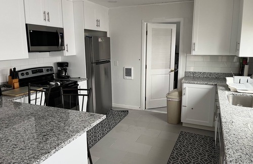 Dover Beaches North House | BEST BAYFRONT VALUE IN CHADWICK BEACH NEWLY RENOVATED SLEEPS 7 RATED 10/10