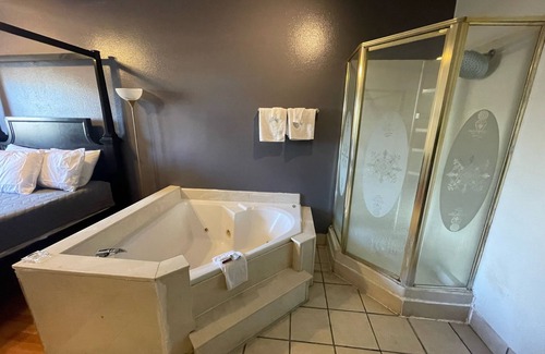 Bastrop Hotel | Best Budget Inn