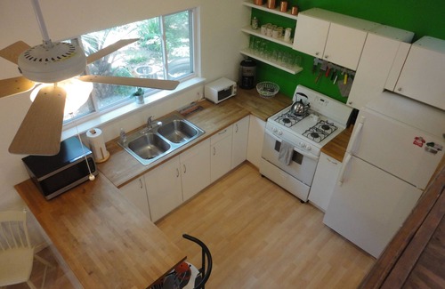 South River City House | Best Central Location/Private Urban Oasis/Travis Heights Near SoCo & Downtown