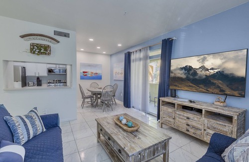 Clearwater Condo | Best Cozy beach condo Clearwater W/resort like, 1st floor heated pool, parking