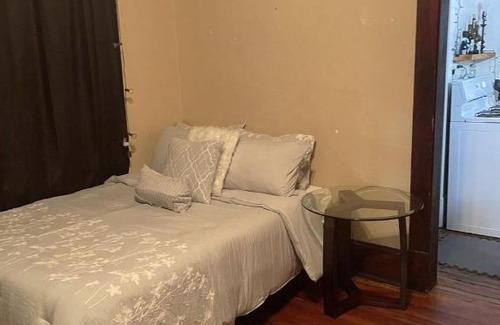 University Heights Apartment | Best deal in Gainesville 1 of 3