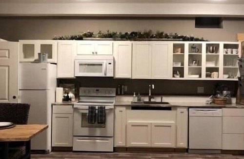 Madison Apartment | Best downtown location! Stablemaster’s Quarters. Awarded winning! Come see why…