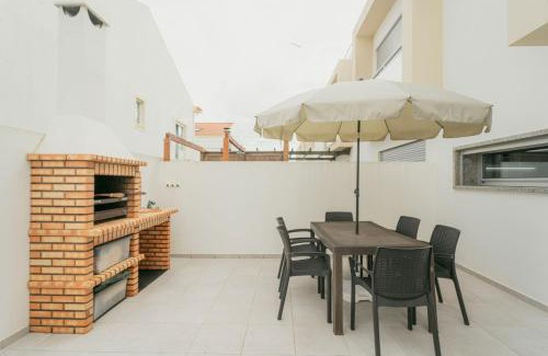 Ferrel House | Best Houses 86 - Meeras Surf House