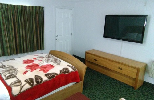 Smiths Falls Hotel | Best Inn Motel