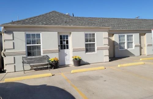 Salina Hotel | Best Inn Motel Salina