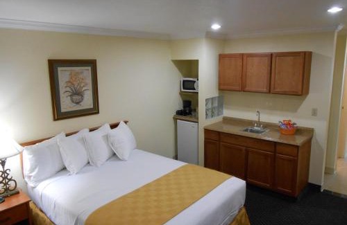 Northwest Anaheim Hotel | Best Inn & Suites