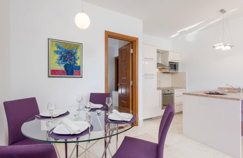Cove Makarac (Milna) Apartment | Best island vacations