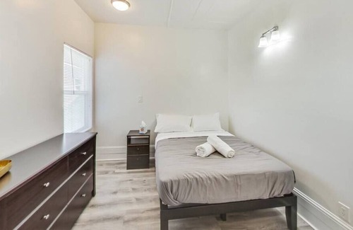 Berkeley Apartment | Best Location! 3BR by UCBerkeley