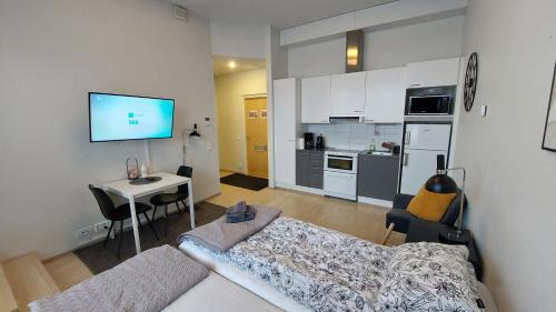 Jyvaskyla Apartment | Best location city center studio with balcony and free parking Kotimaailma apartments
