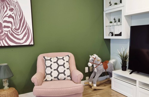 Dartmouth House | Best location! Family-sized cozy house