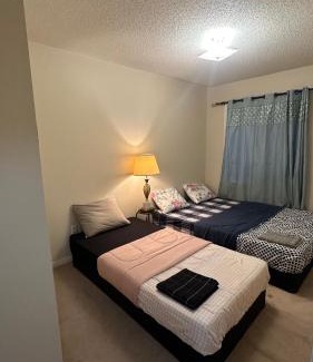 Brampton House | Best Location In Brampton for 3- Walking distance to Chalo Freshco, Bus Stop, Shopping!!!