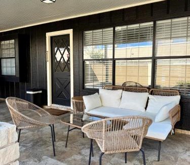 McAllen House | Best location in McAllen pool perfect for groups