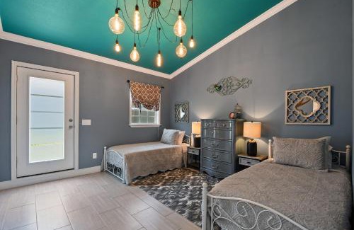 Orlando House | Best Location Pet Friendly Fenced Yard
