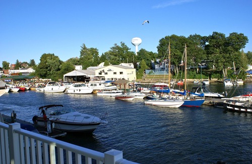 Alexandria Bay House | Best Location, September & Oct. weekend deals, n3 day min.