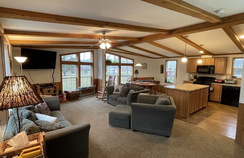 New Paltz House | Best of both worlds! Amazing views plus an easy walk into town!