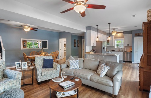 Lake Ozark House | Best of Both Worlds! n